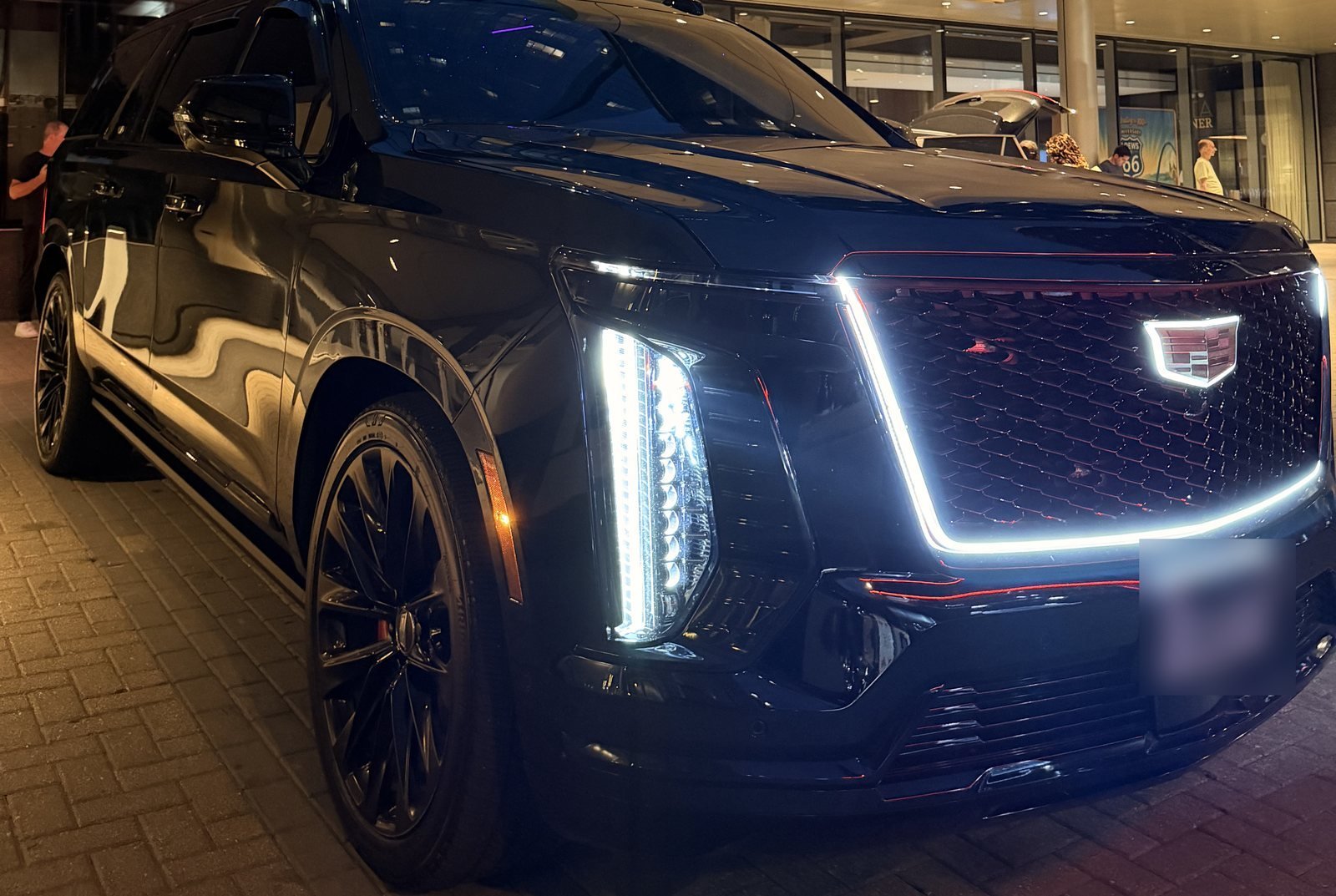Cadillac Escalade, A1 Group
